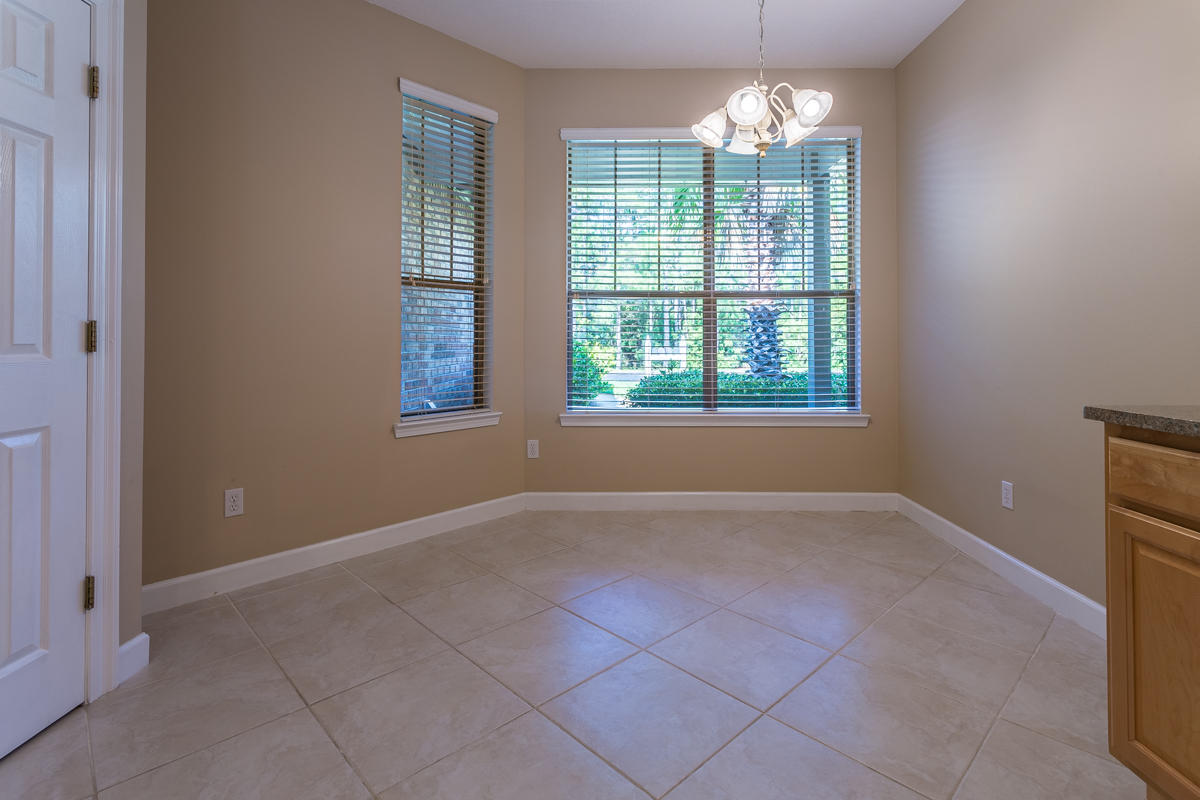 ESCADA - Residential Lease