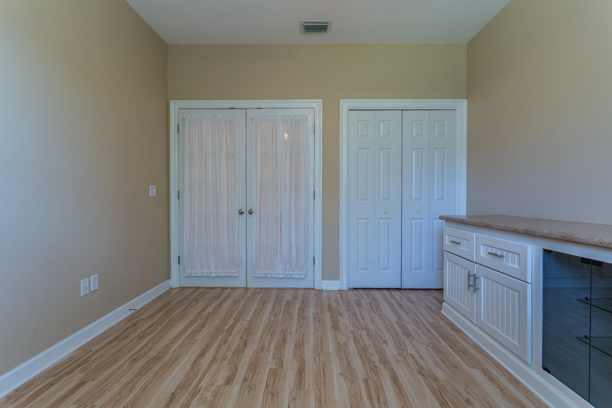 ESCADA - Residential Lease