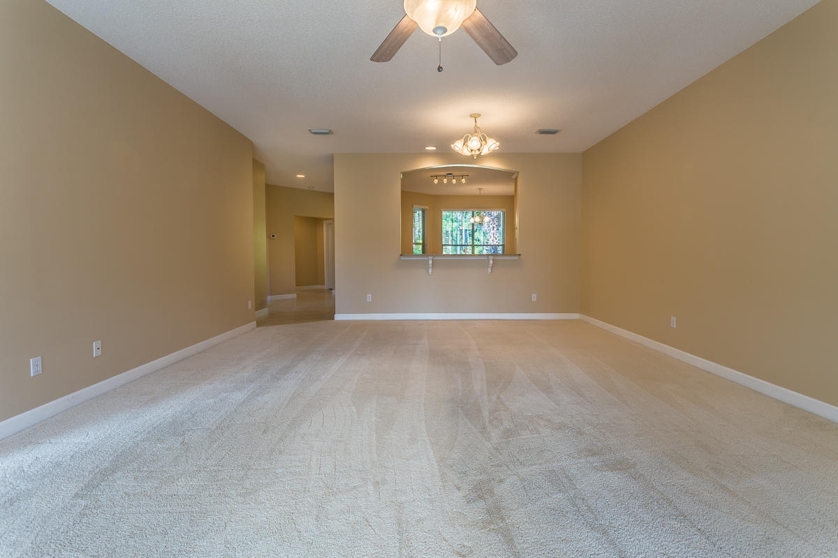 ESCADA - Residential Lease