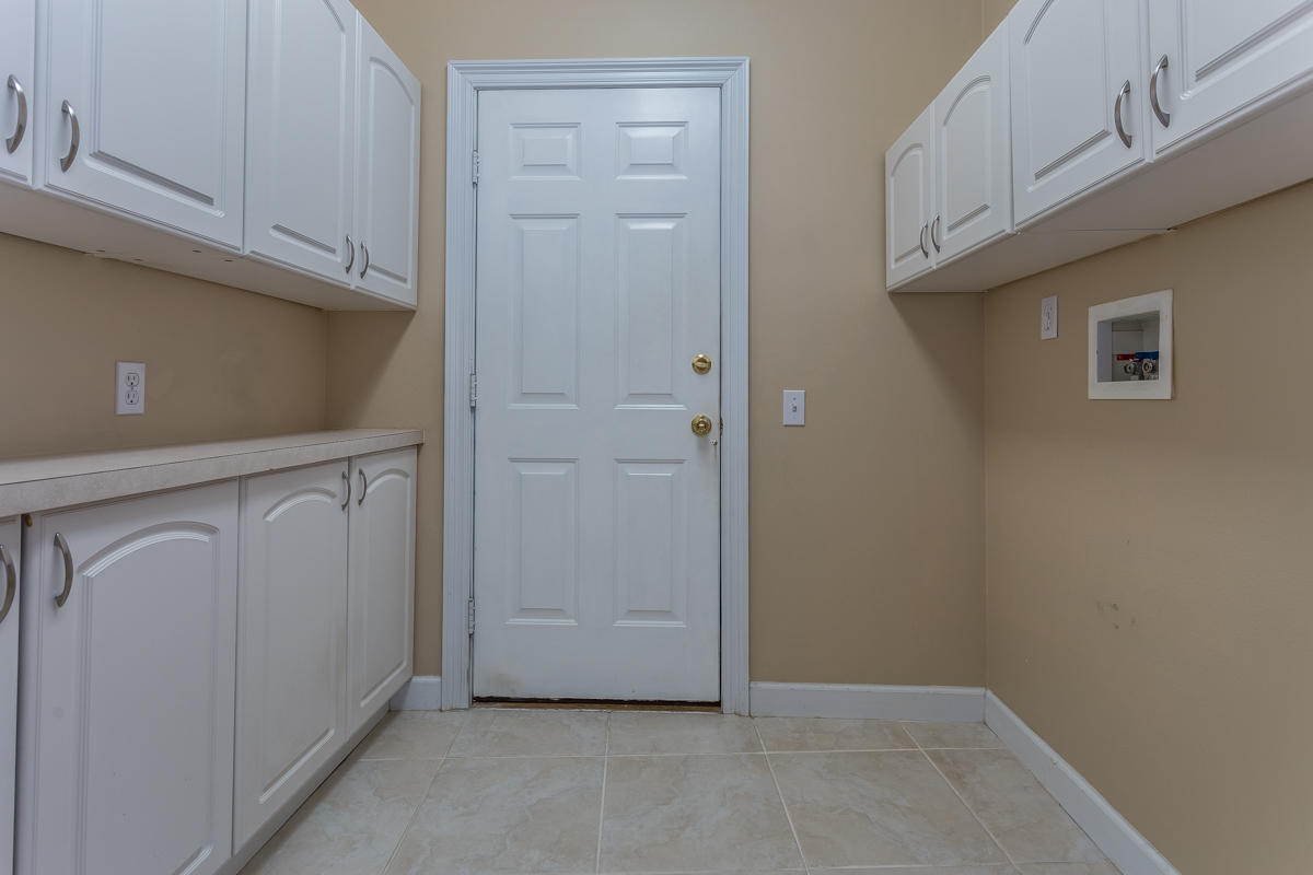 ESCADA - Residential Lease