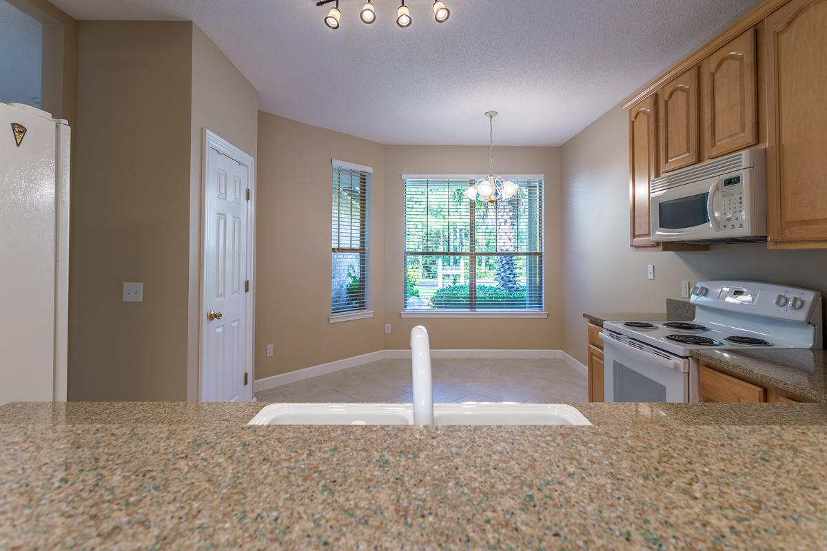 ESCADA - Residential Lease