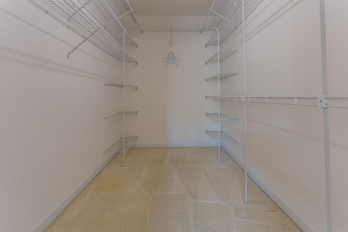 ESCADA - Residential Lease