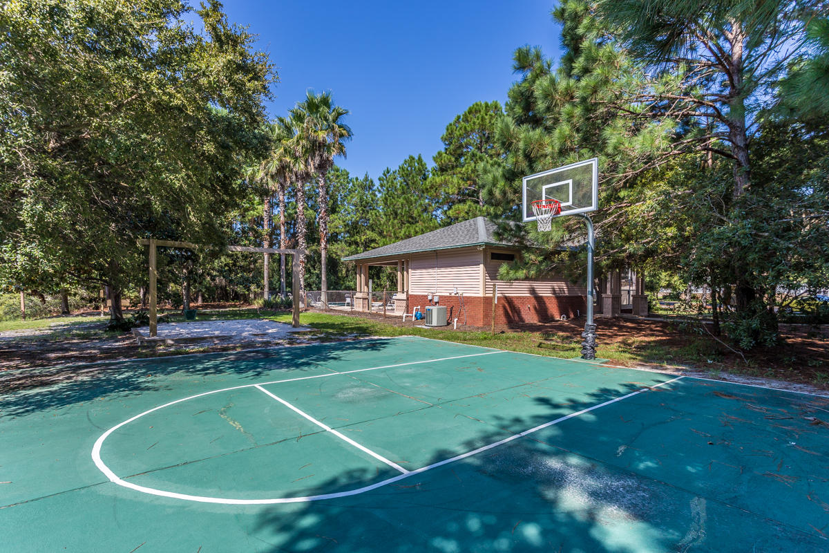 ESCADA - Residential Lease