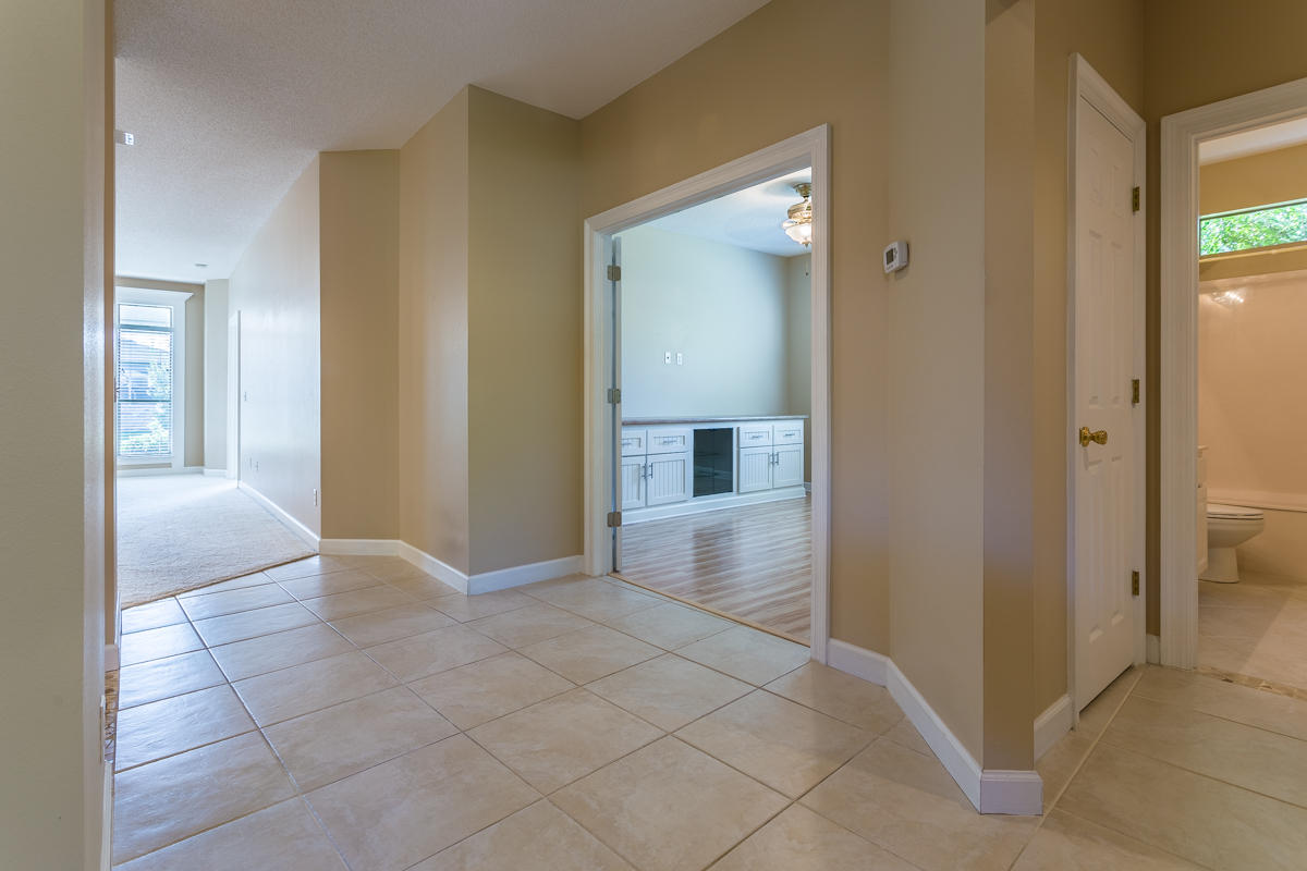 ESCADA - Residential Lease