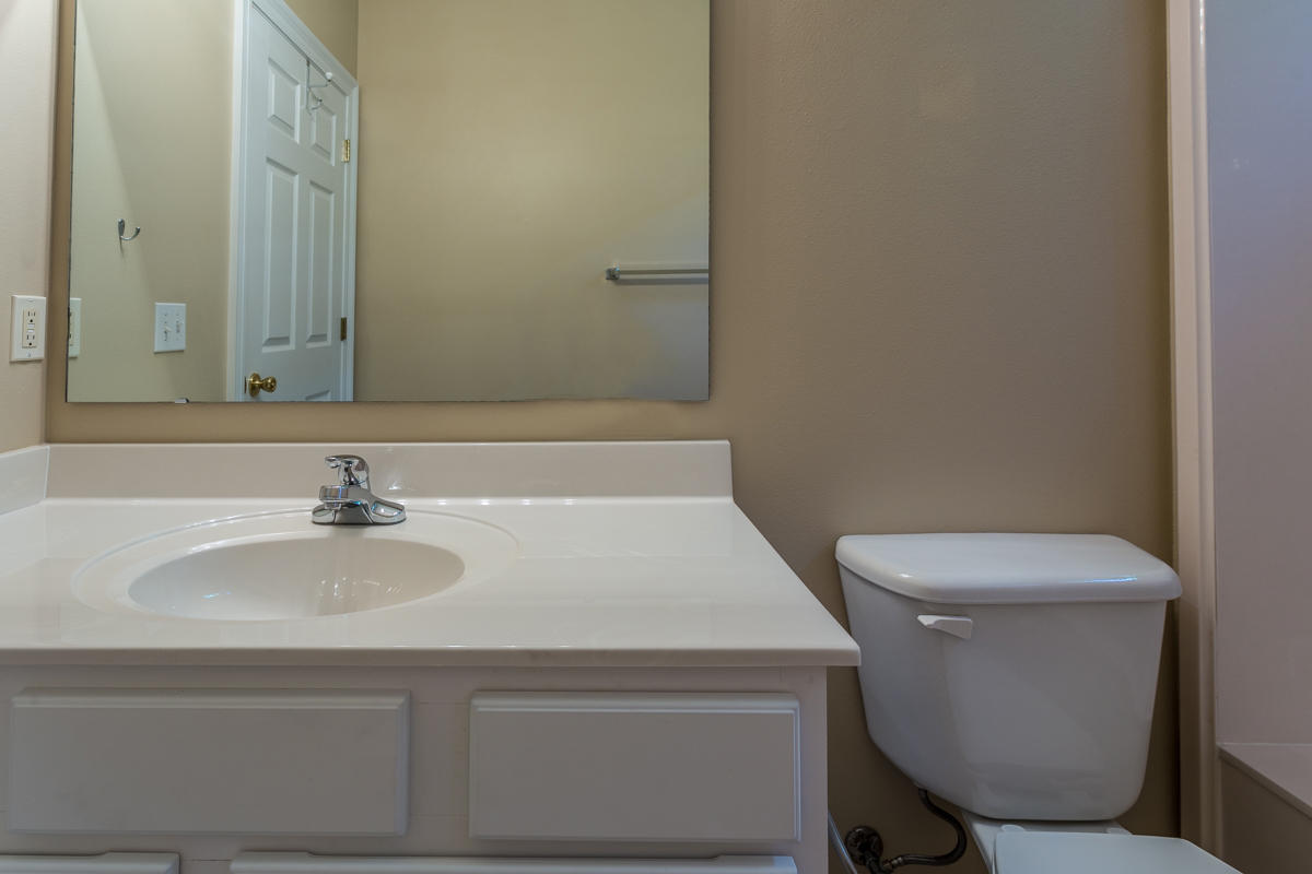 ESCADA - Residential Lease