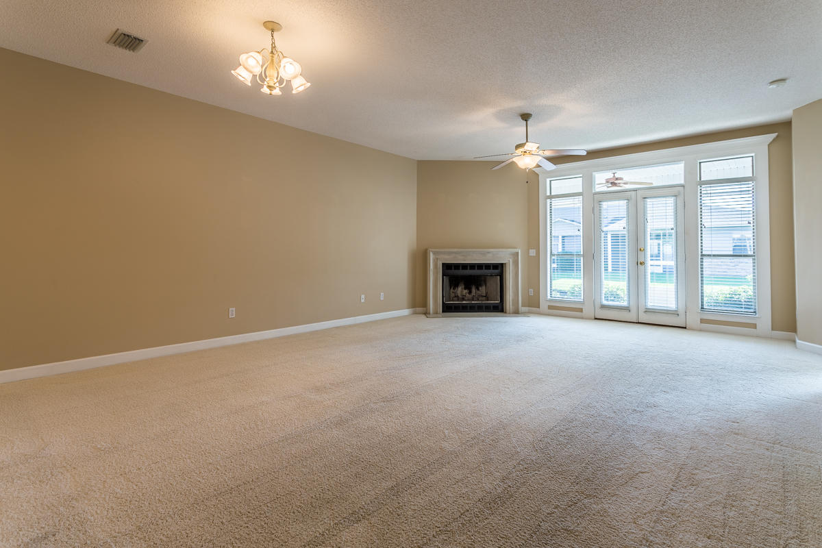 ESCADA - Residential Lease