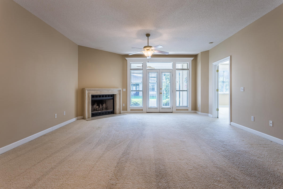 ESCADA - Residential Lease