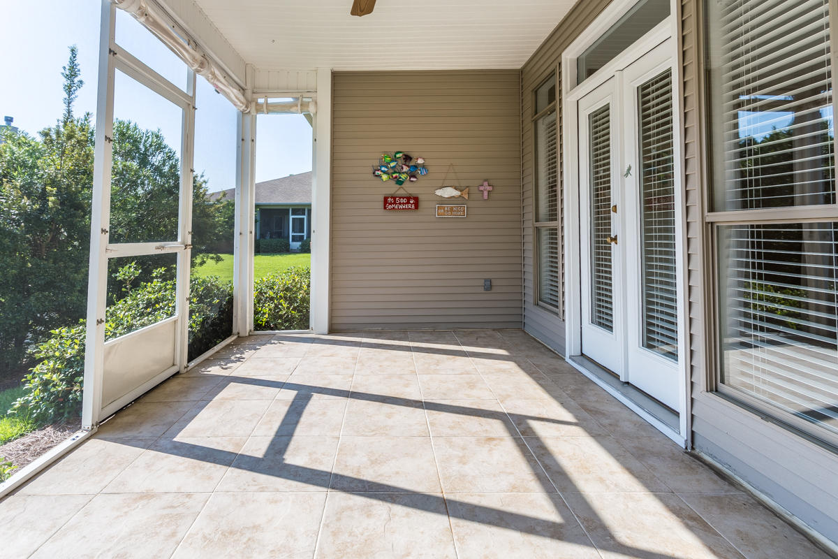 ESCADA - Residential Lease