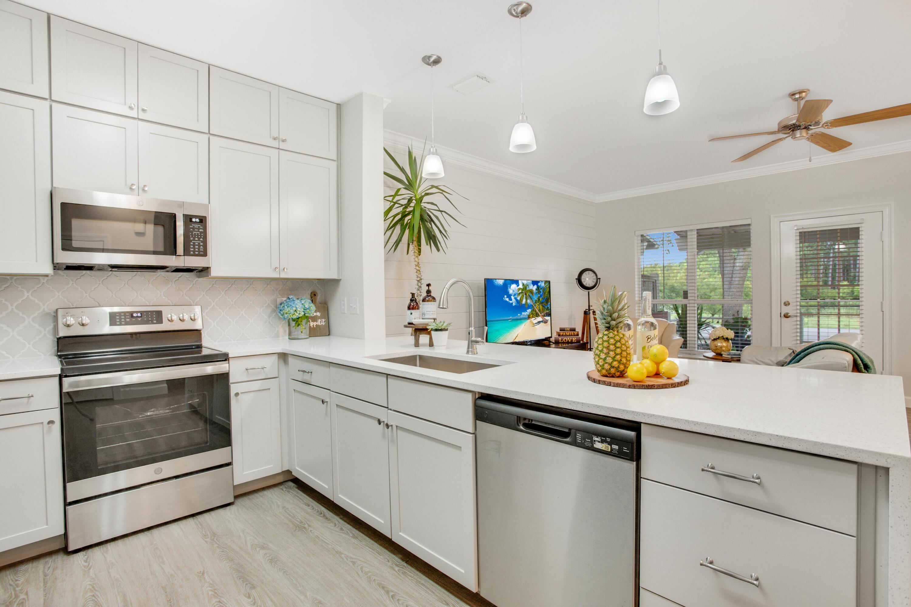 TWIN LAKES TOWNHOMES PH 2 - Residential