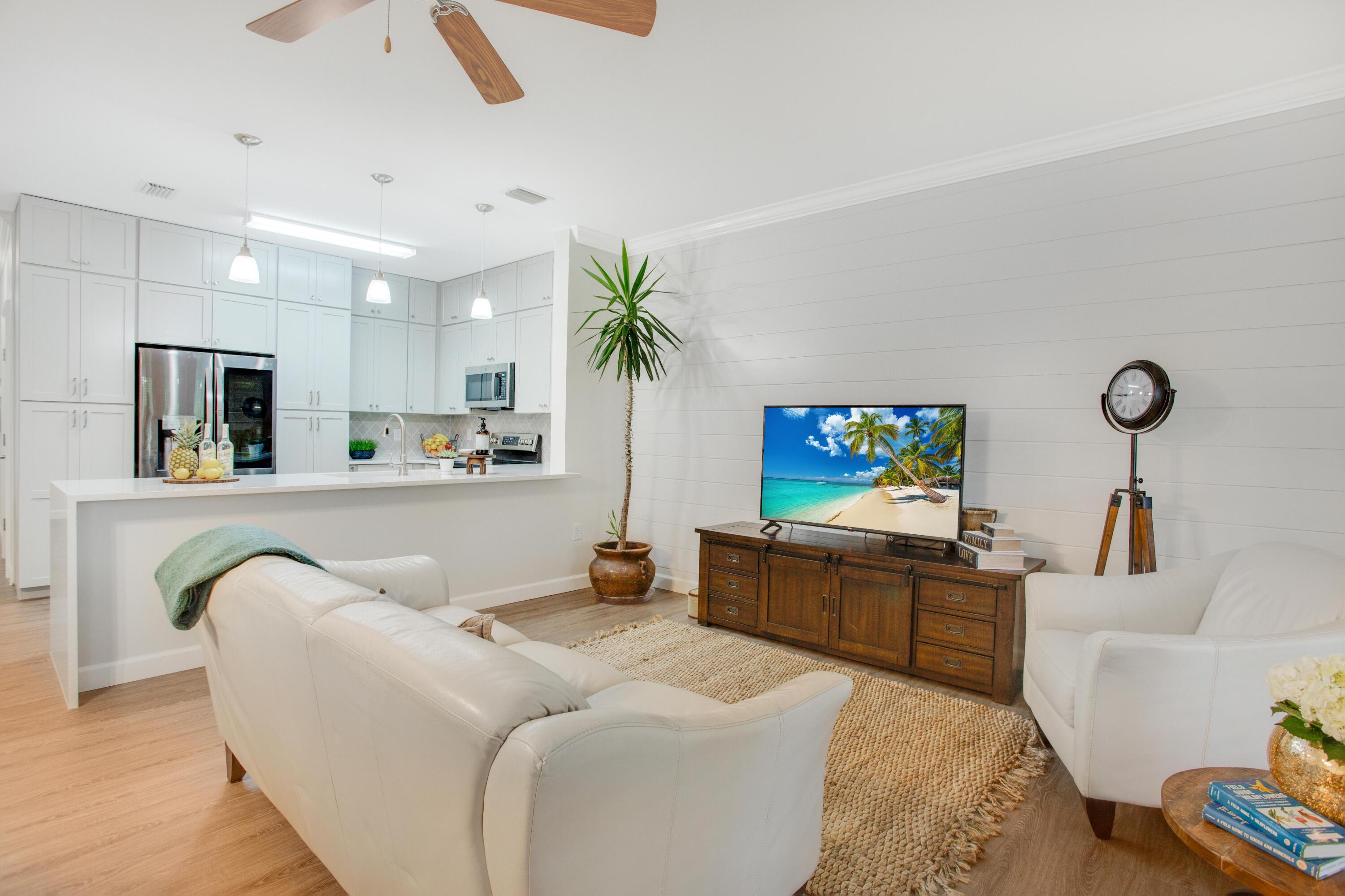 TWIN LAKES TOWNHOMES PH 2 - Residential