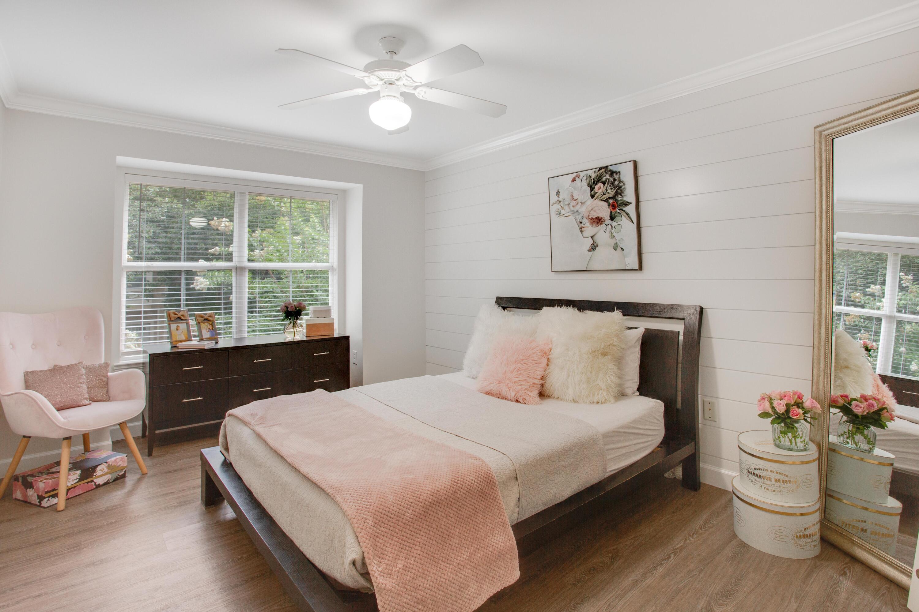 TWIN LAKES TOWNHOMES PH 2 - Residential