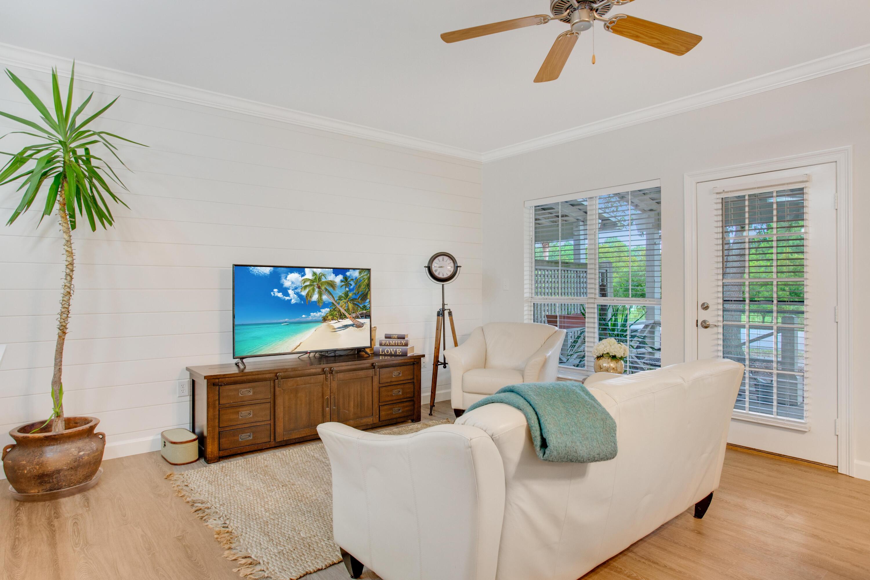 TWIN LAKES TOWNHOMES PH 2 - Residential