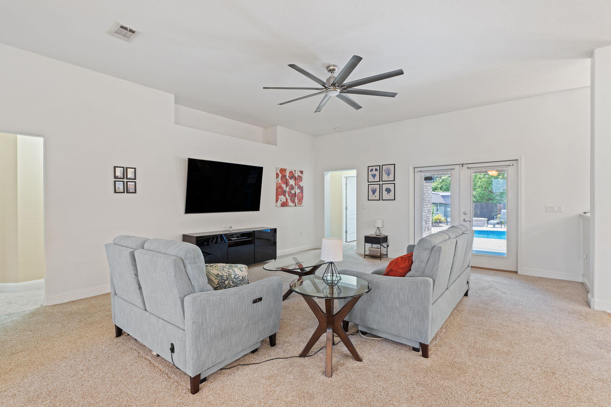 THE MEADOWS - Residential