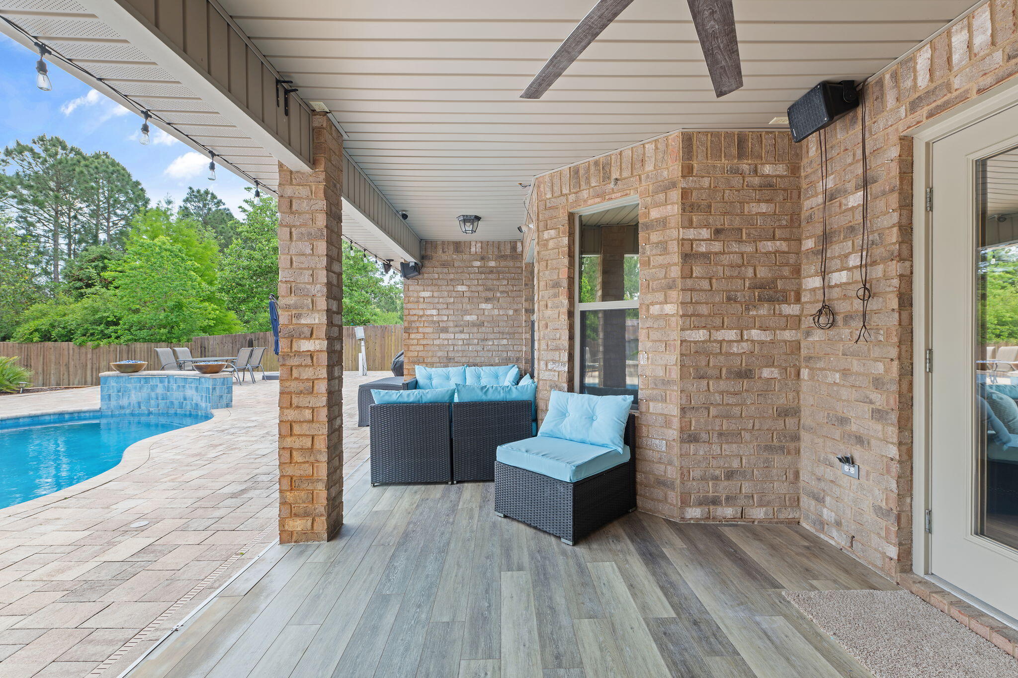 THE MEADOWS - Residential