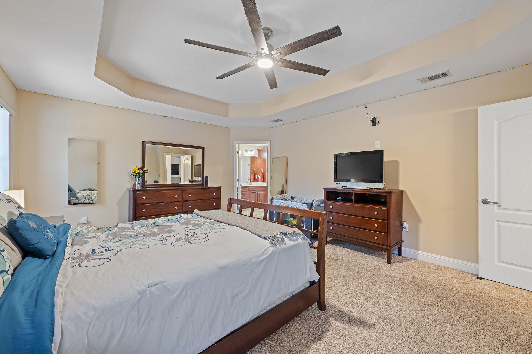 THE MEADOWS - Residential
