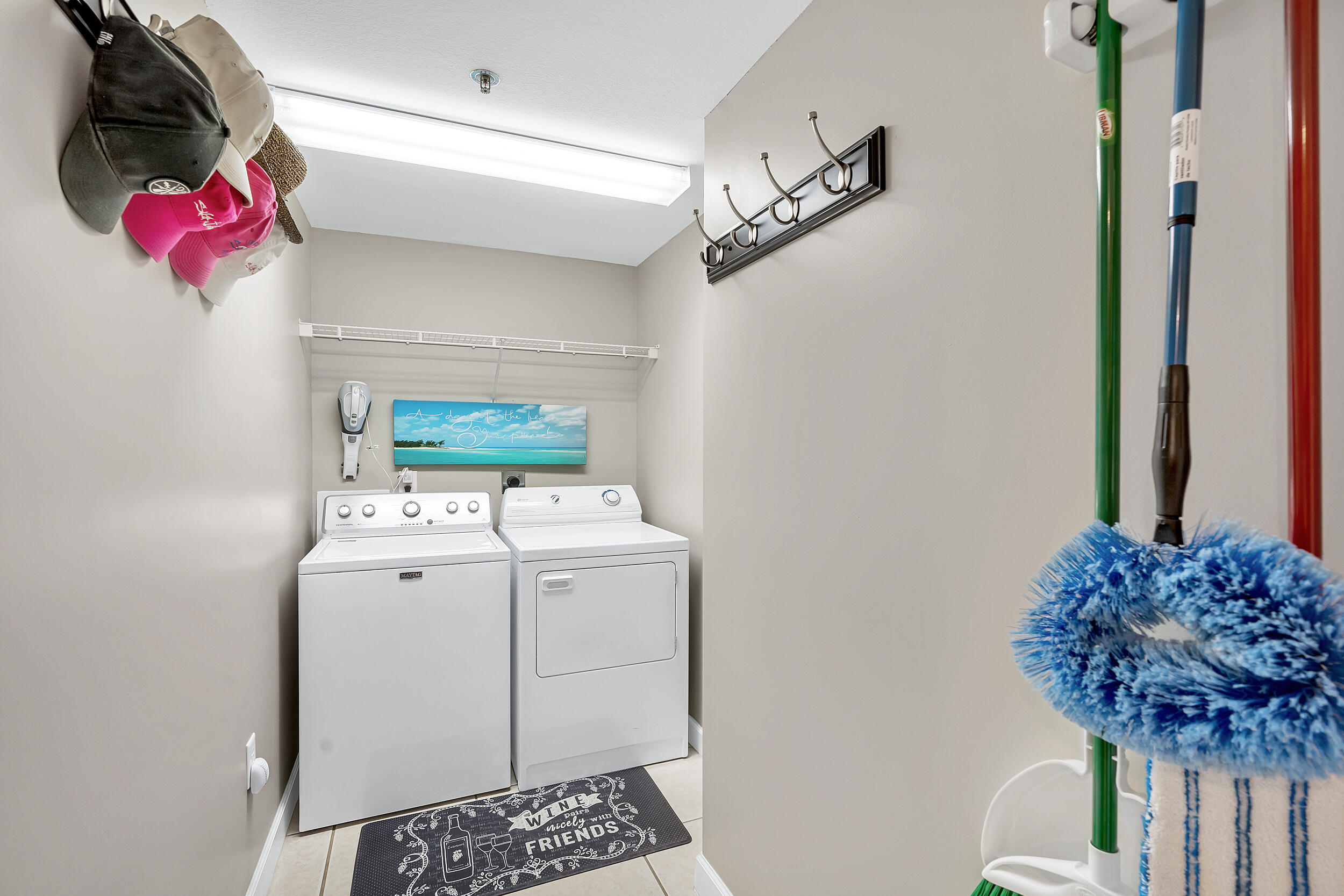 STERLING SHORES - Residential