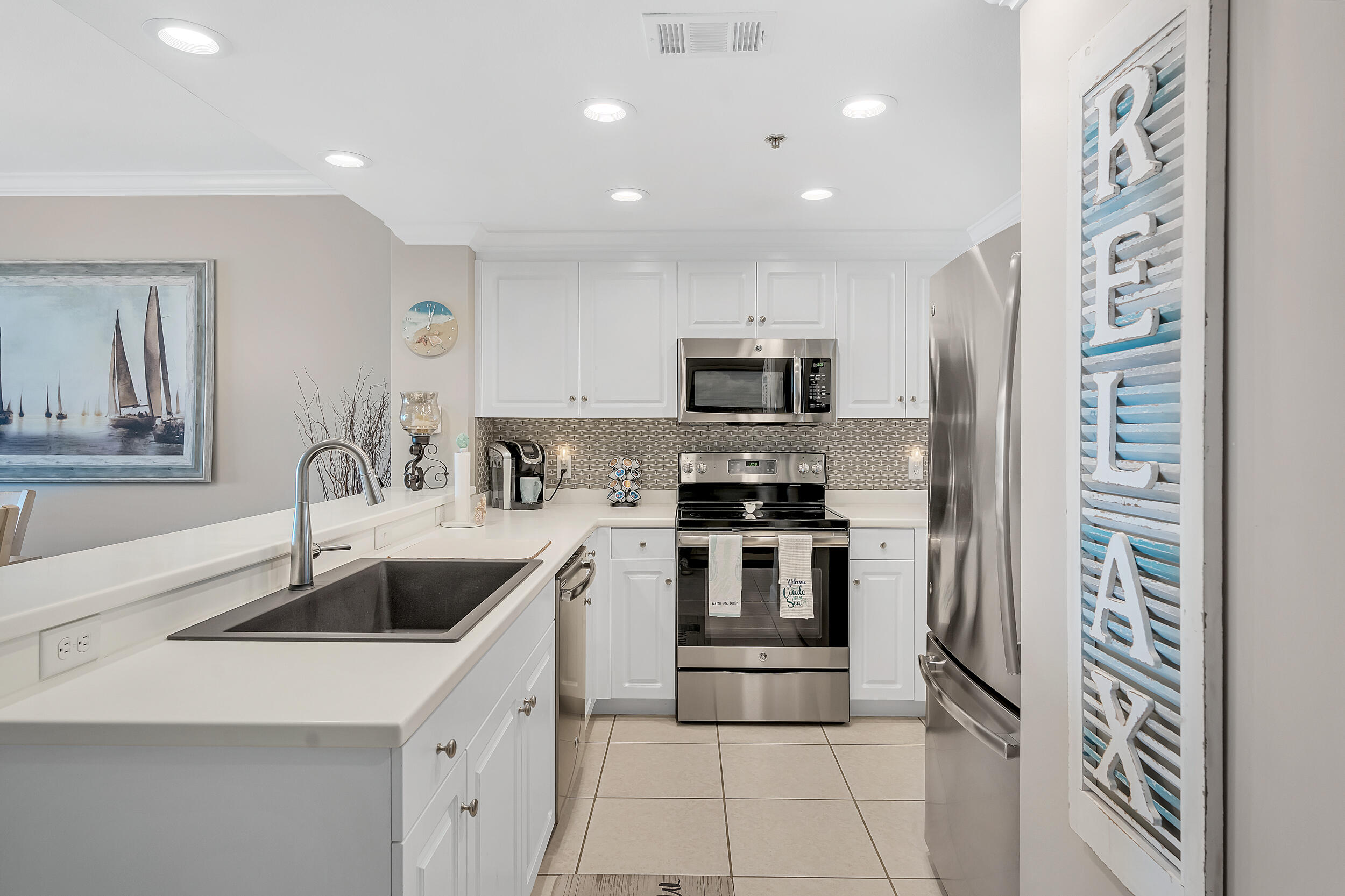 STERLING SHORES - Residential