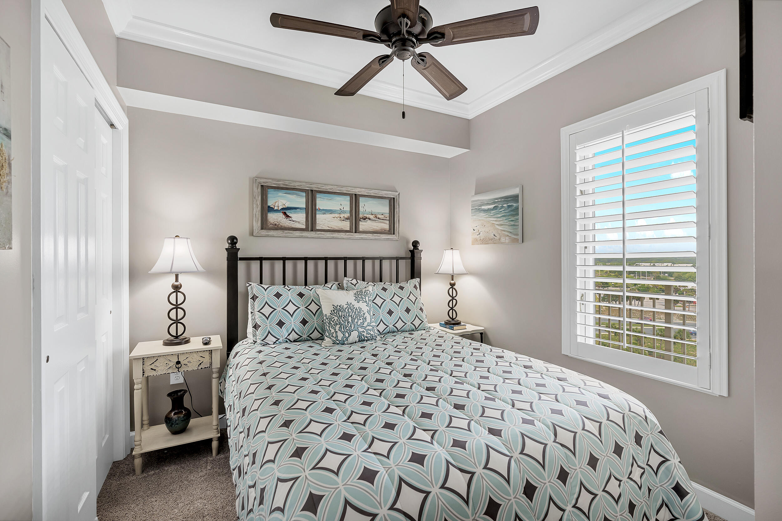 STERLING SHORES - Residential