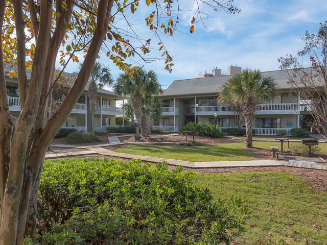 BEACHWOOD VILLAS CONDO - Residential