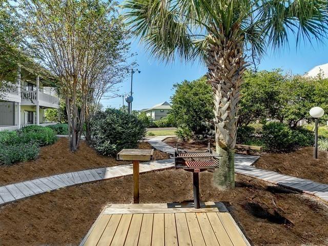 BEACHWOOD VILLAS CONDO - Residential