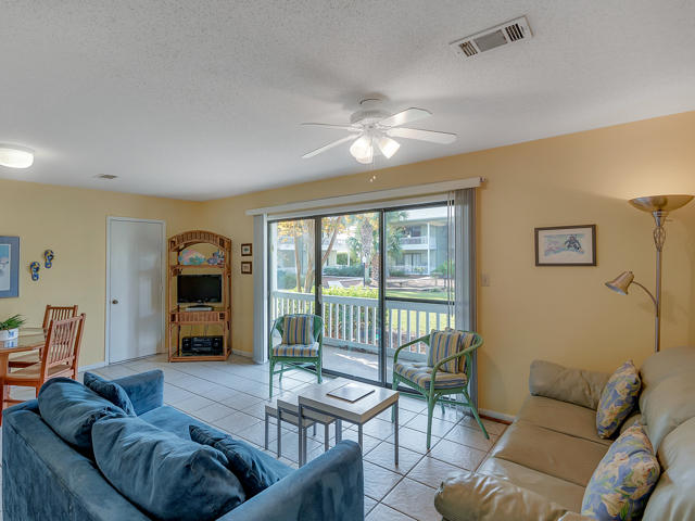 BEACHWOOD VILLAS CONDO - Residential