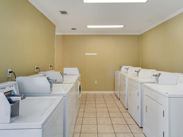 BEACHWOOD VILLAS CONDO - Residential