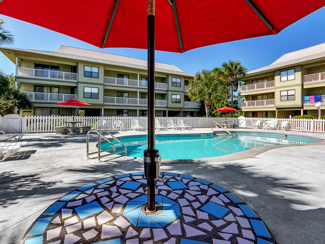 BEACHWOOD VILLAS CONDO - Residential