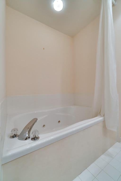 HIDDEN DUNES BEACH VILLAS - Residential