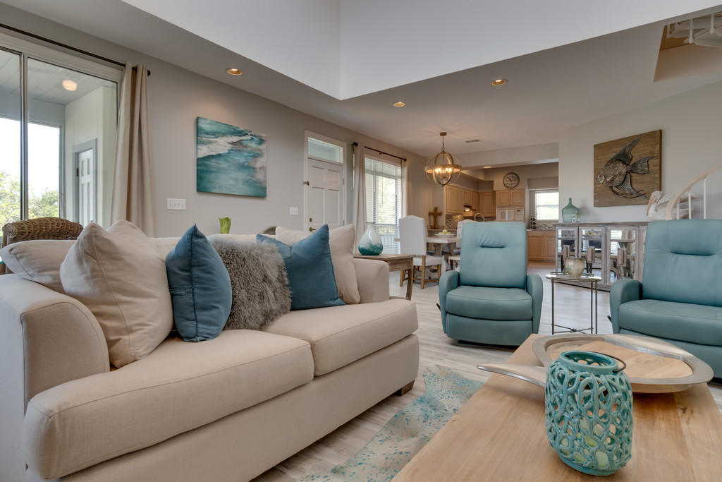 HIDDEN DUNES BEACH VILLAS - Residential