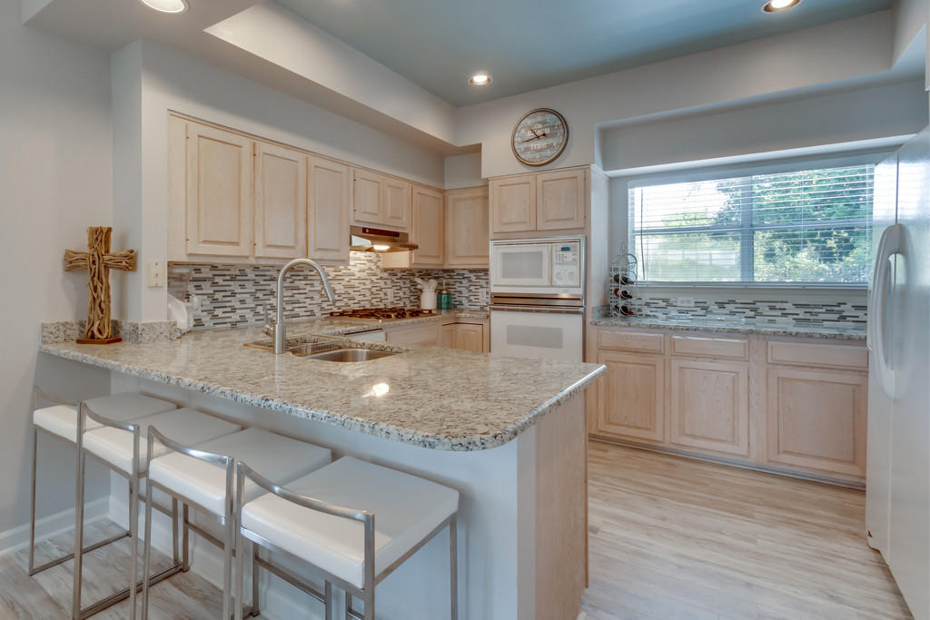 HIDDEN DUNES BEACH VILLAS - Residential