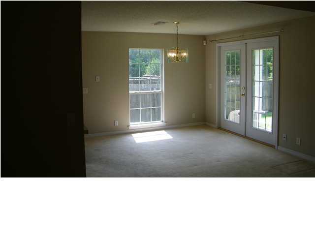 VICTORIA PARK - Residential Lease