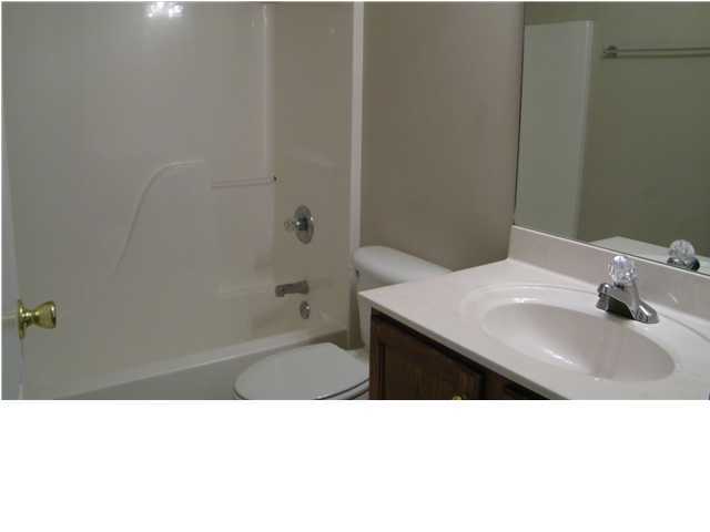 VICTORIA PARK - Residential Lease