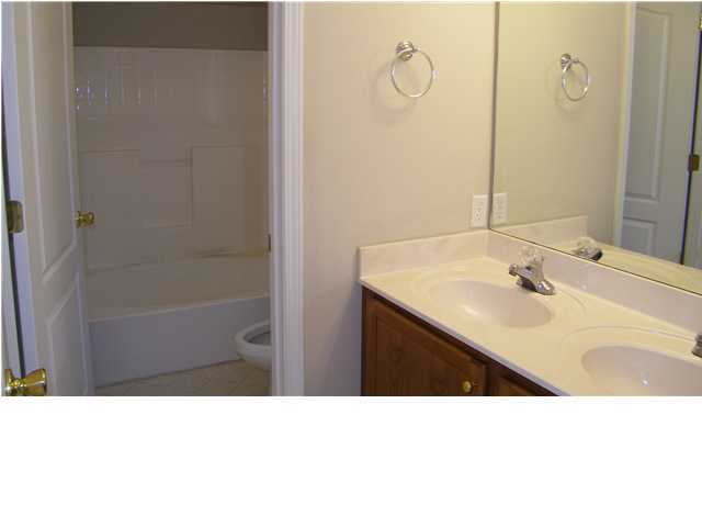 VICTORIA PARK - Residential Lease