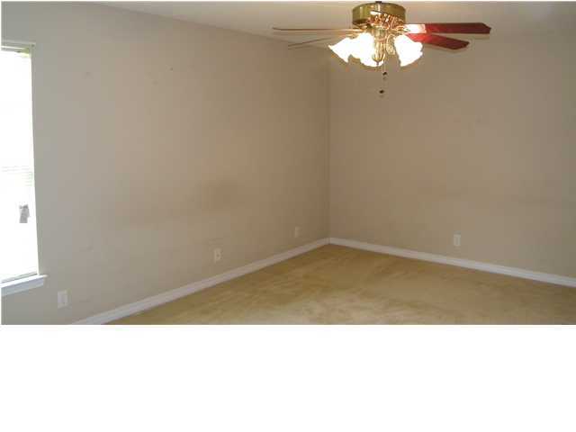 VICTORIA PARK - Residential Lease