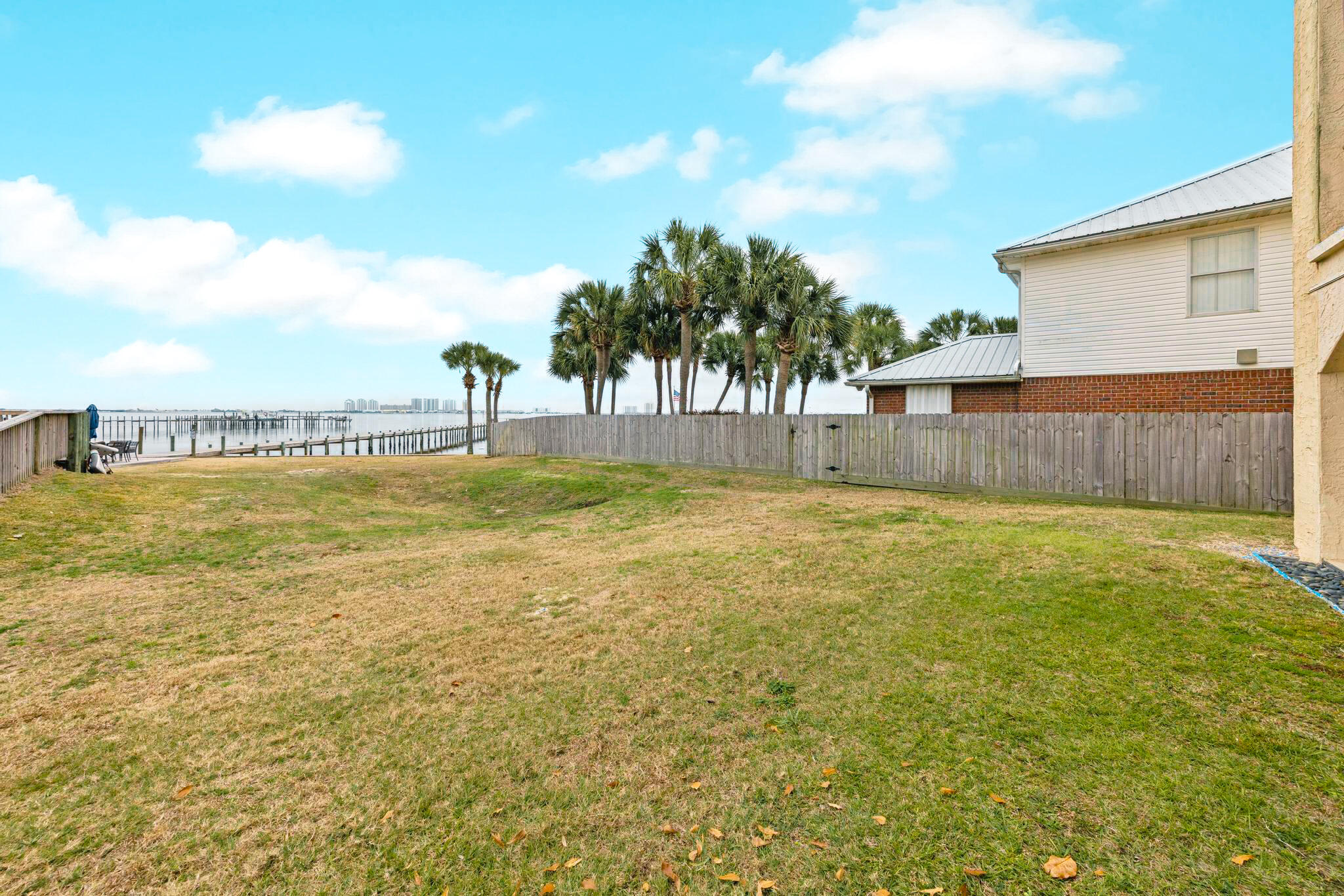 SAFE HARBOUR VILLAGE - Residential