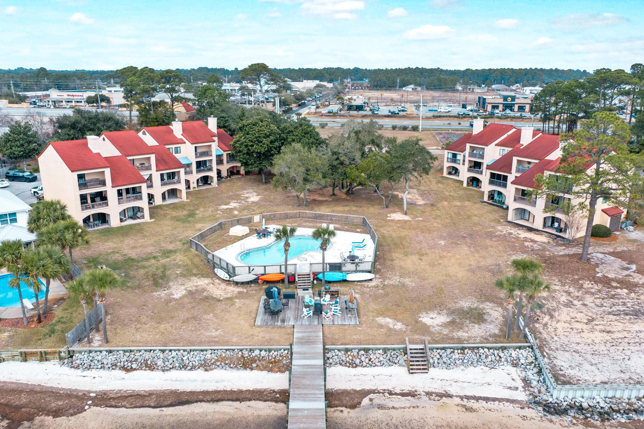 SAFE HARBOUR VILLAGE - Residential