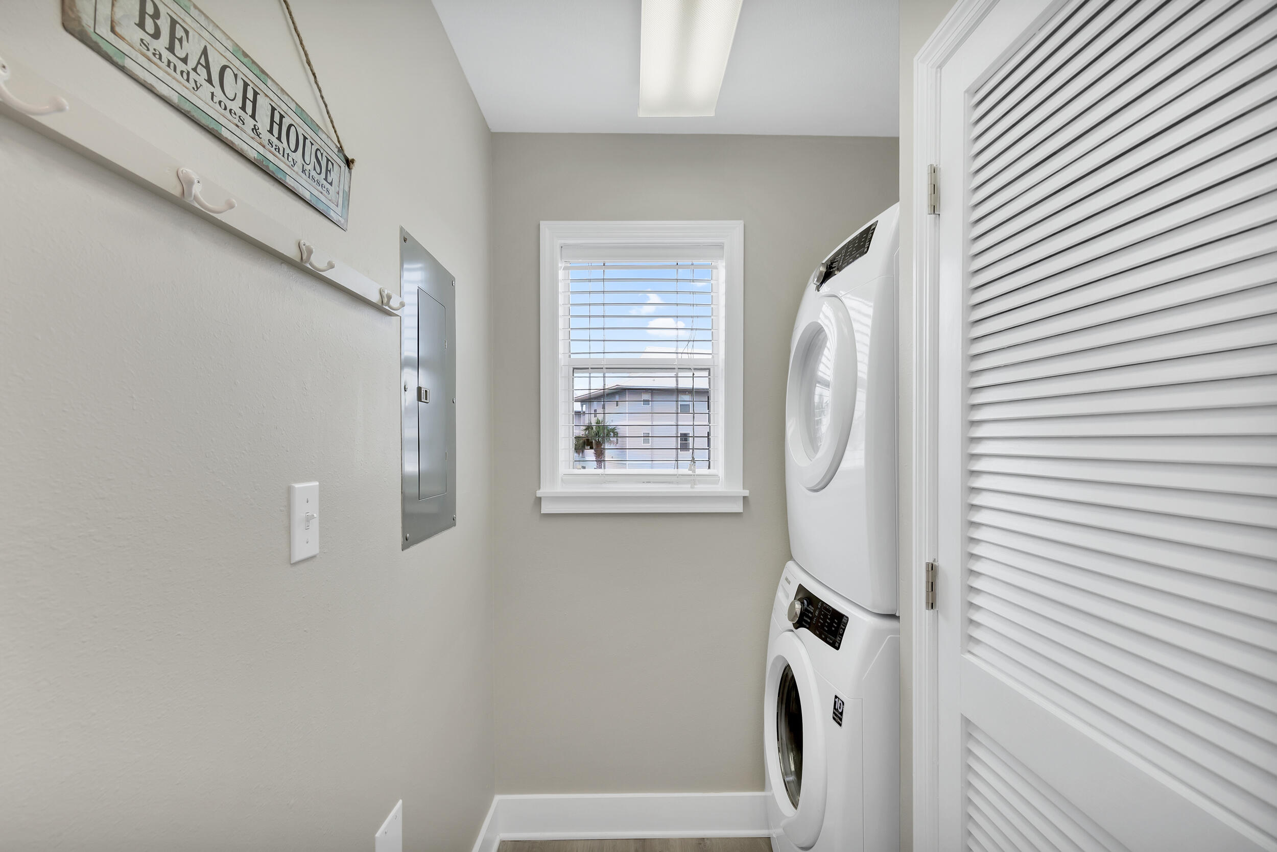 BEACHSIDE VILLAS CONDO - Residential