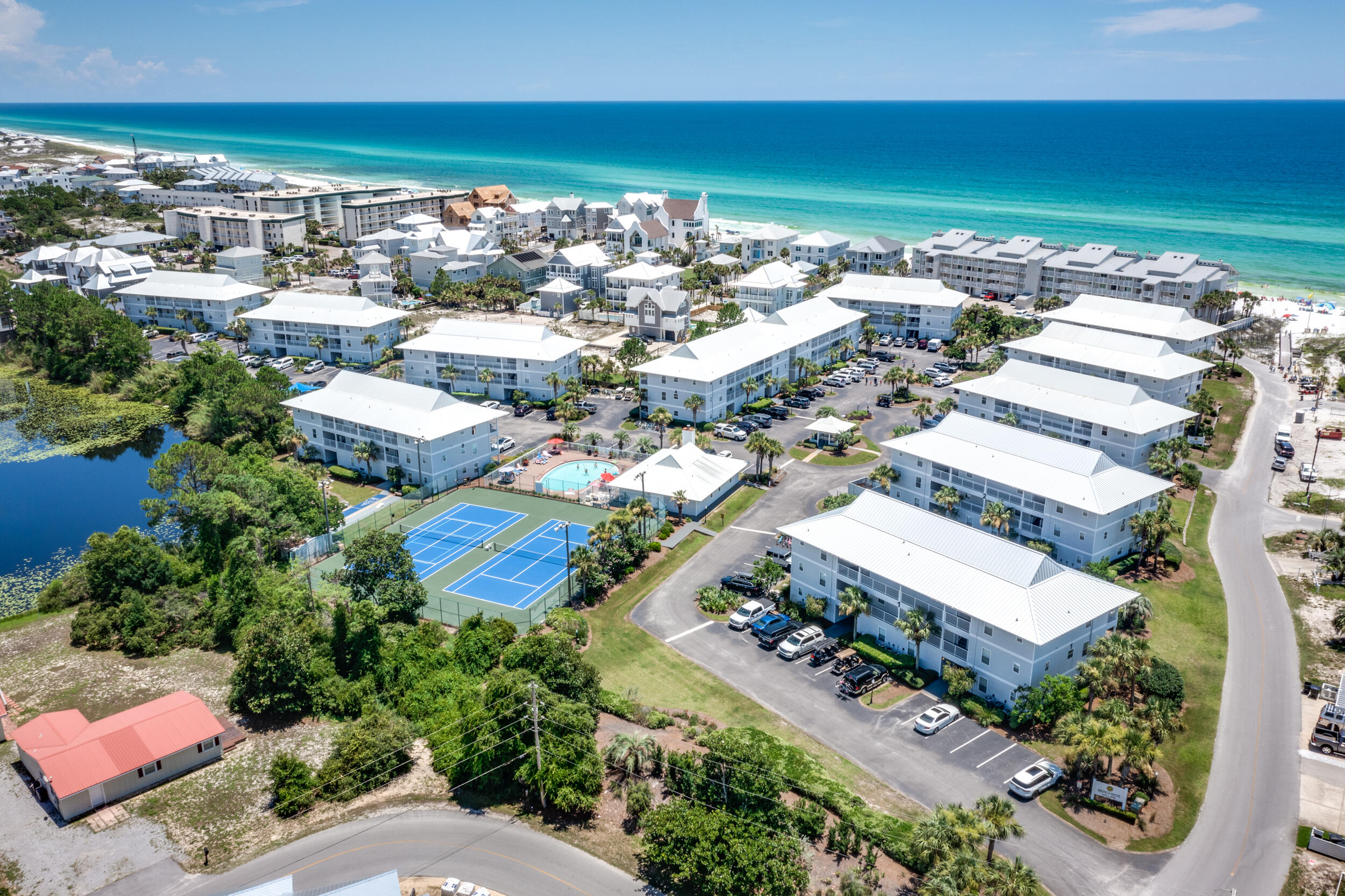 BEACHSIDE VILLAS CONDO - Residential