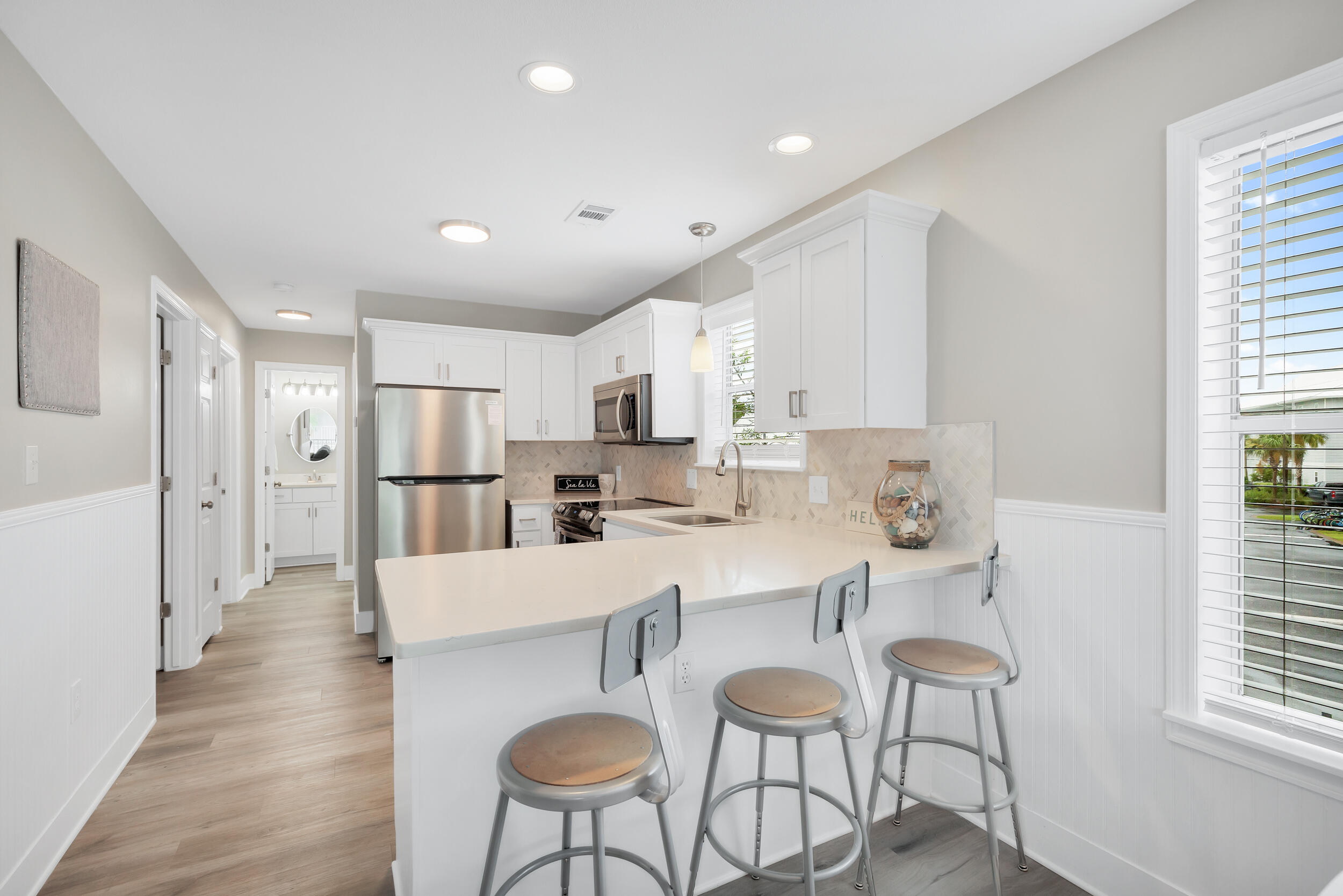 BEACHSIDE VILLAS CONDO - Residential