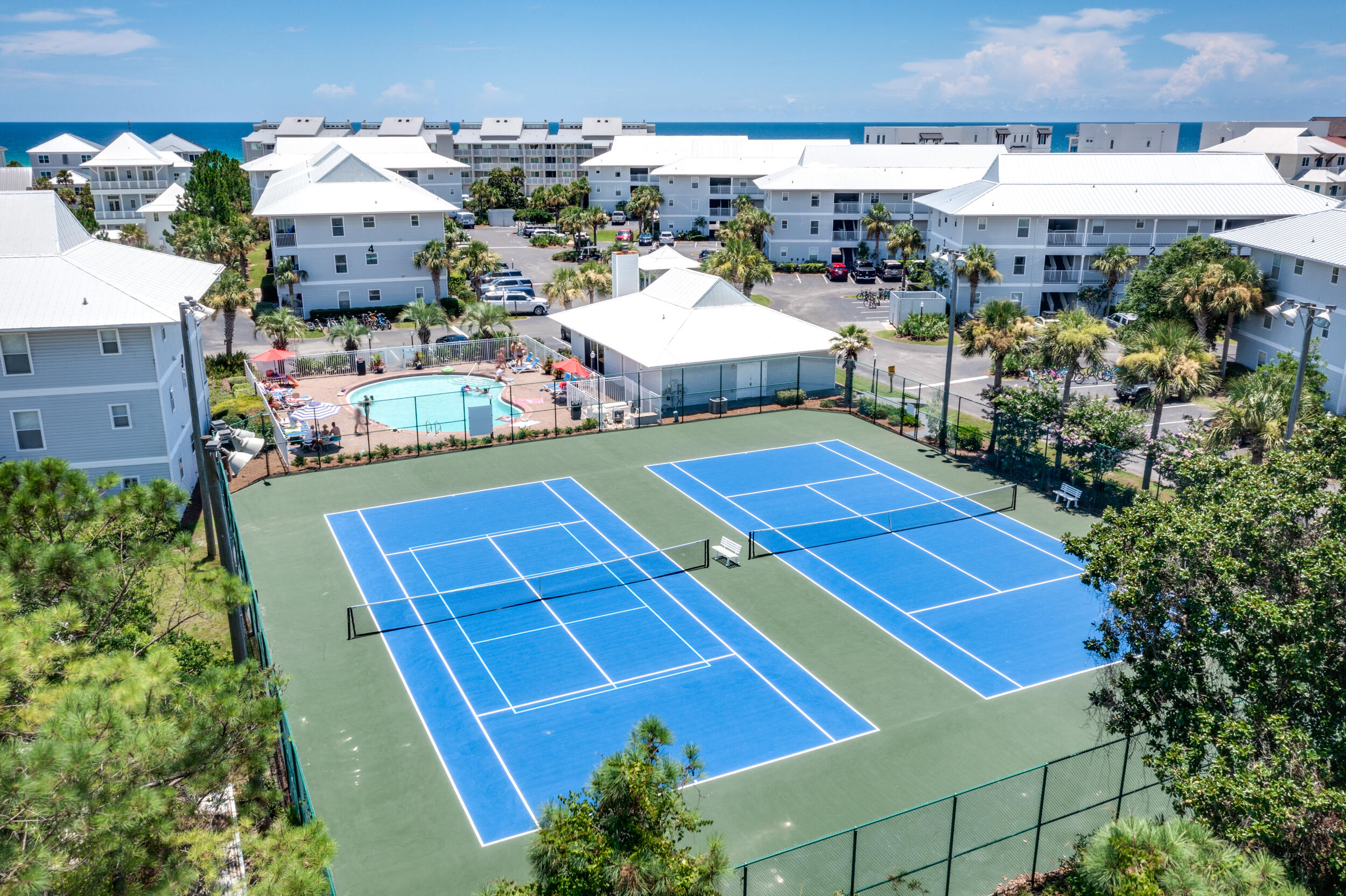 BEACHSIDE VILLAS CONDO - Residential