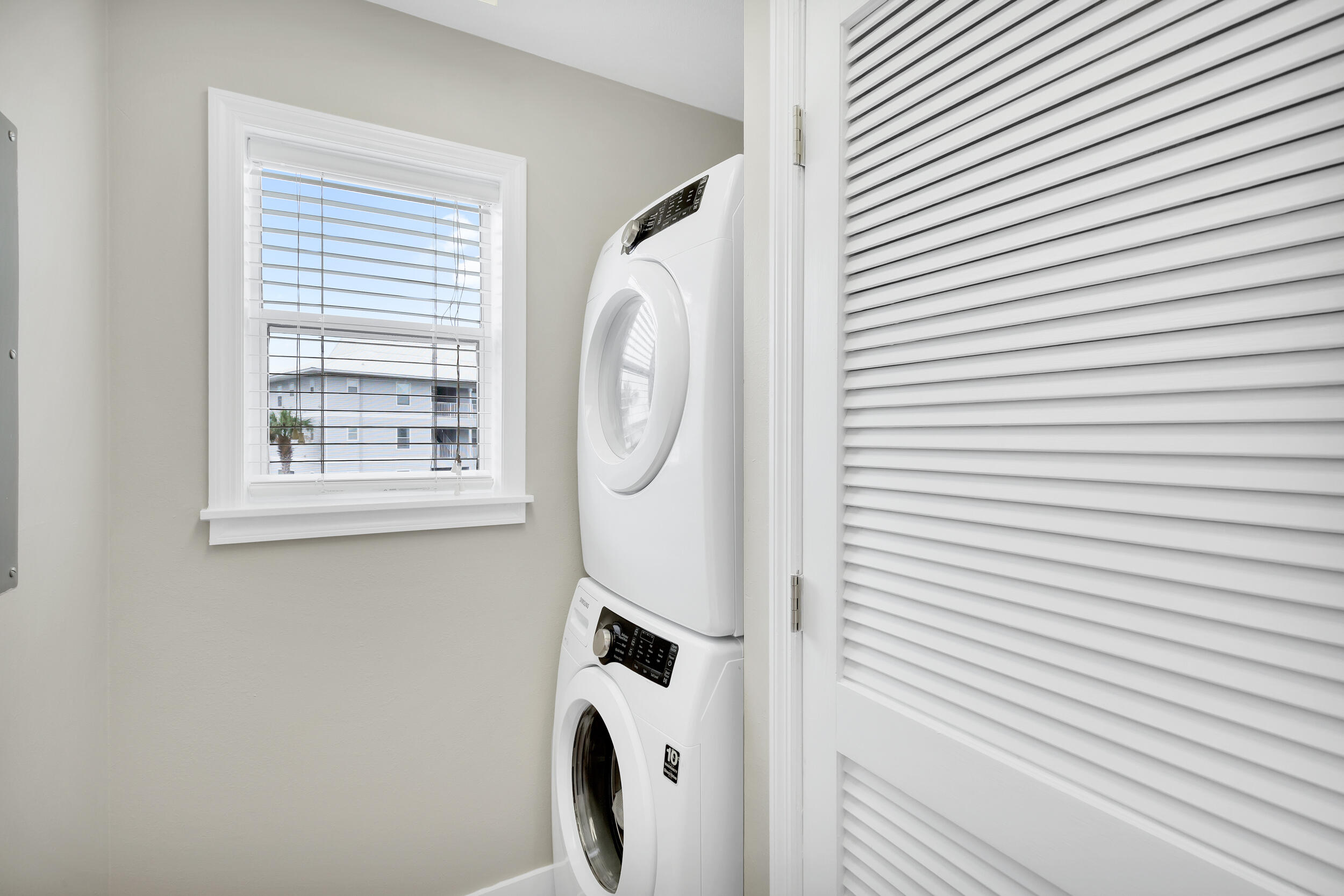 BEACHSIDE VILLAS CONDO - Residential