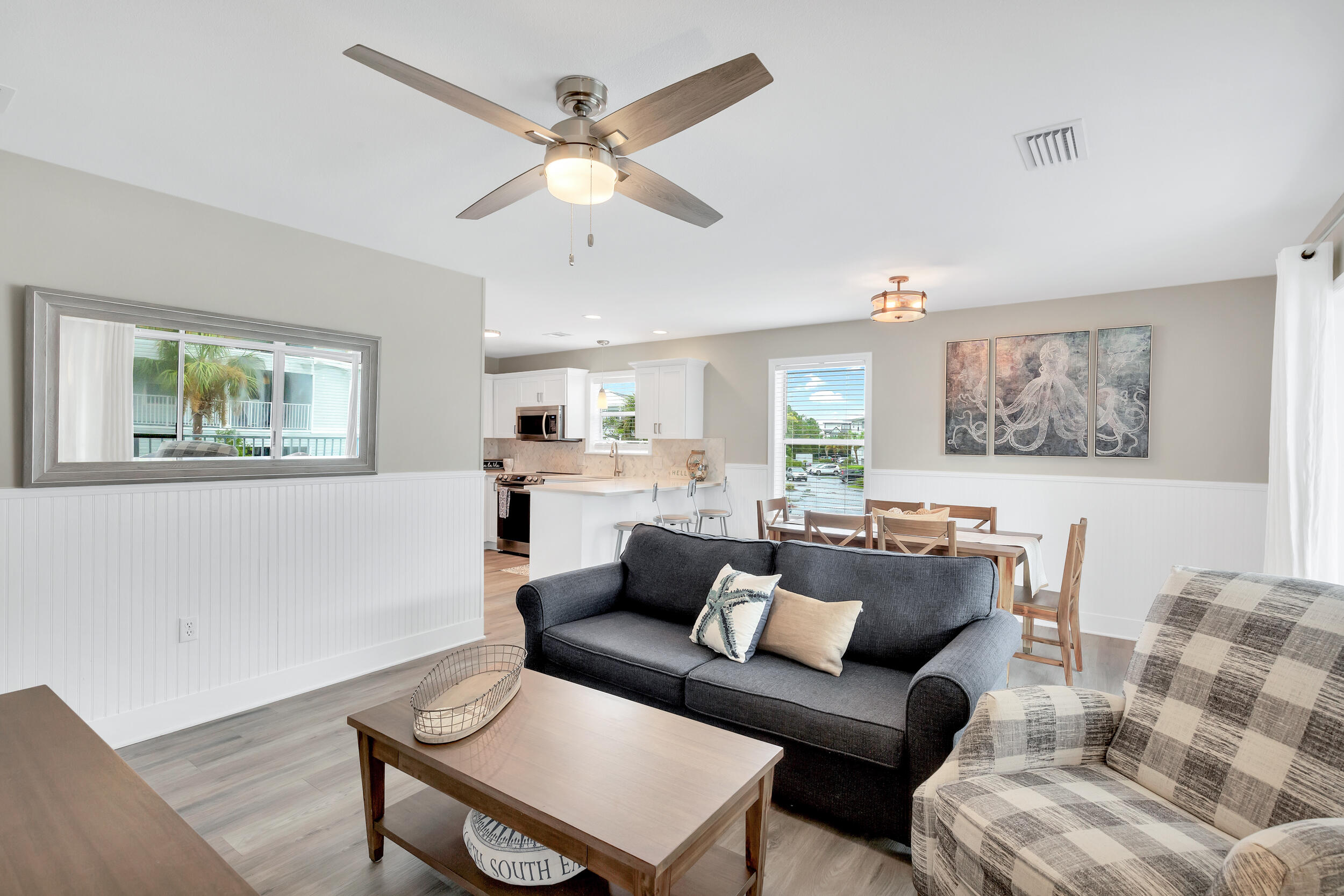 BEACHSIDE VILLAS CONDO - Residential