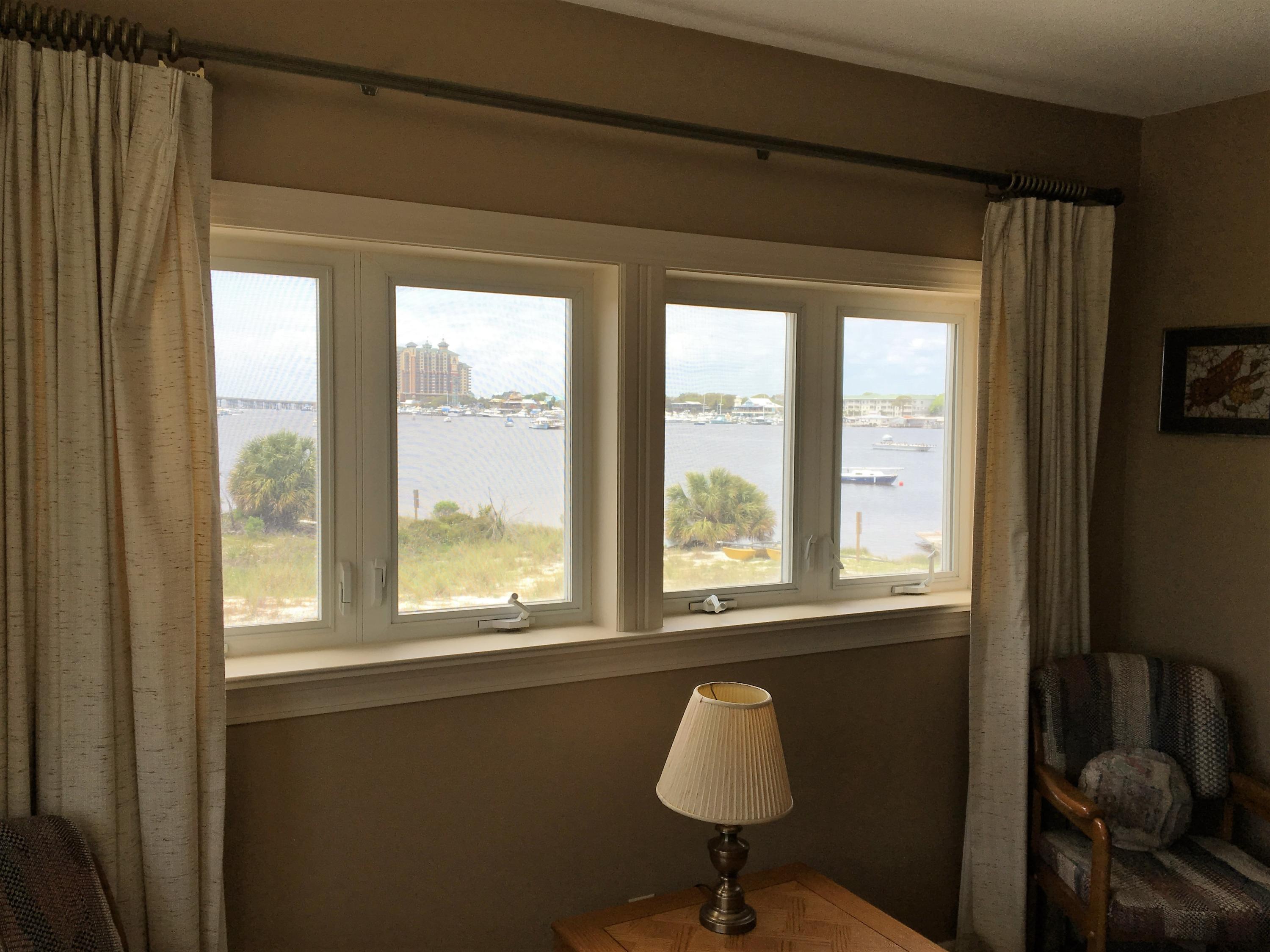 HOLIDAY HARBOR - Residential