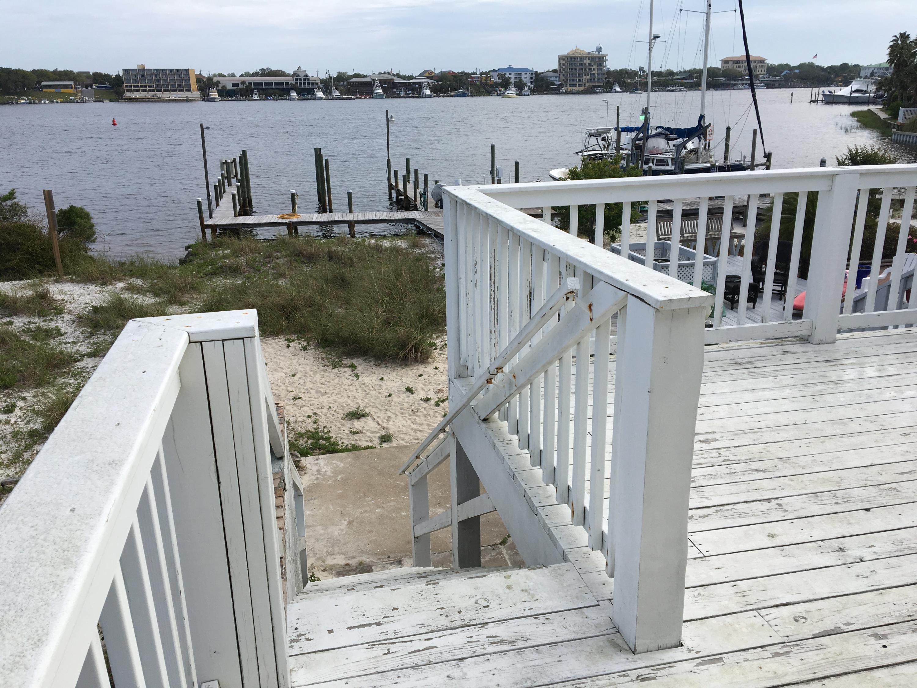 HOLIDAY HARBOR - Residential