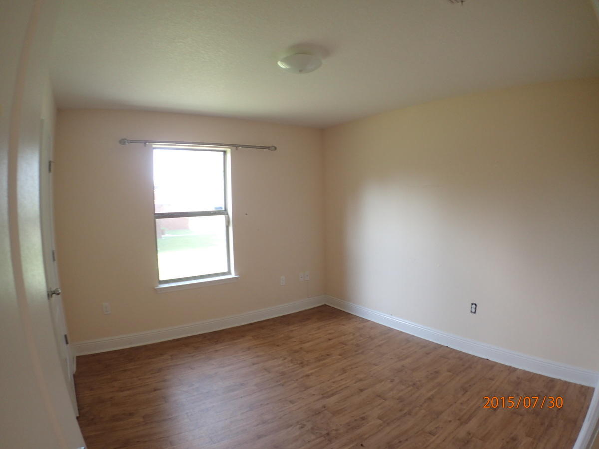 SILVER SPRINGS EST - Residential