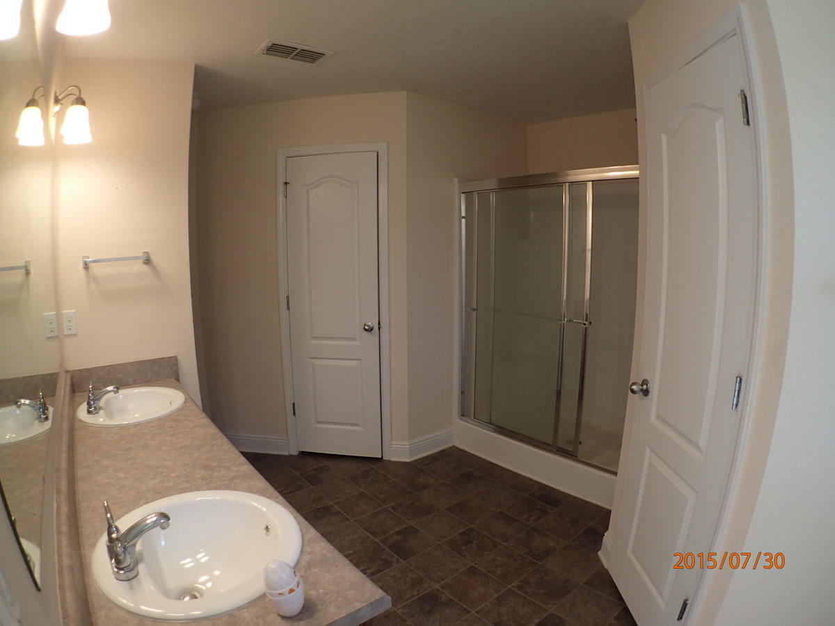 SILVER SPRINGS EST - Residential