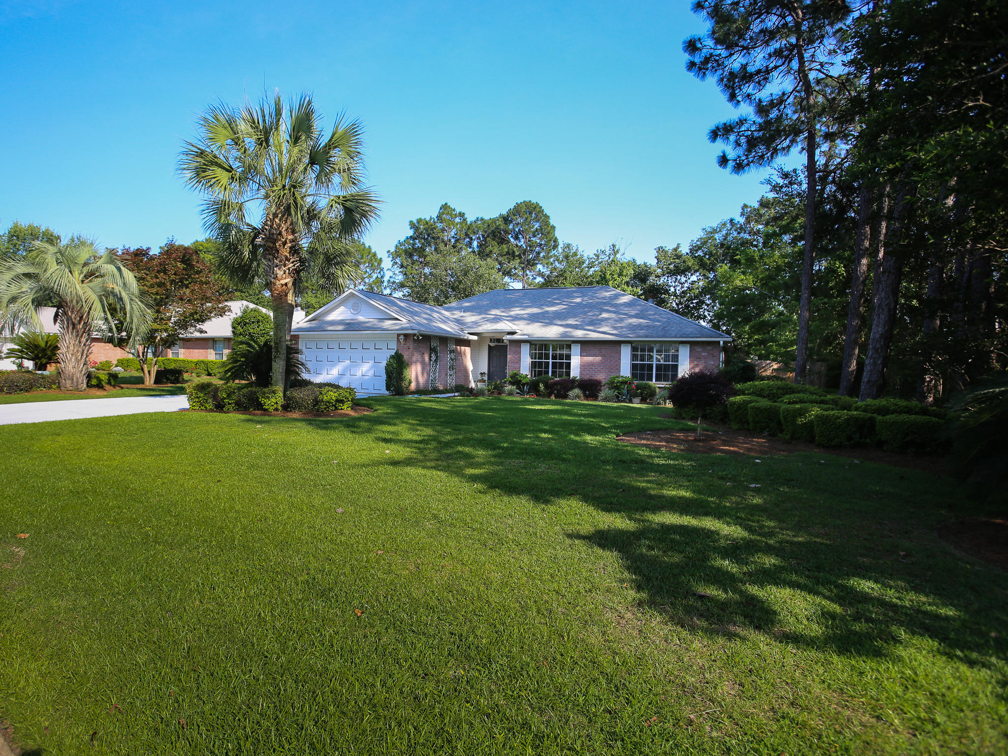 RAINTREE ESTATES - Residential