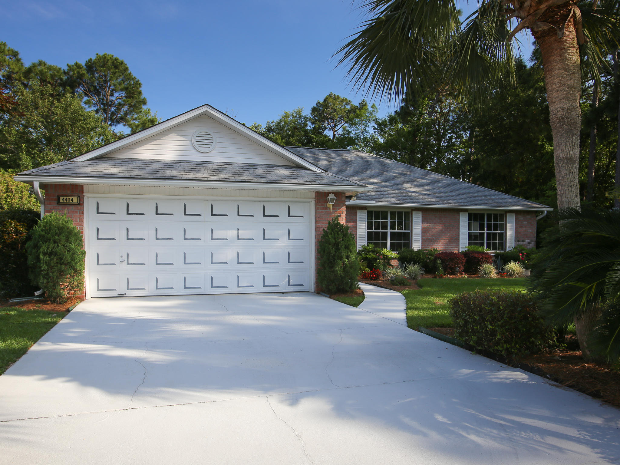 RAINTREE ESTATES - Residential