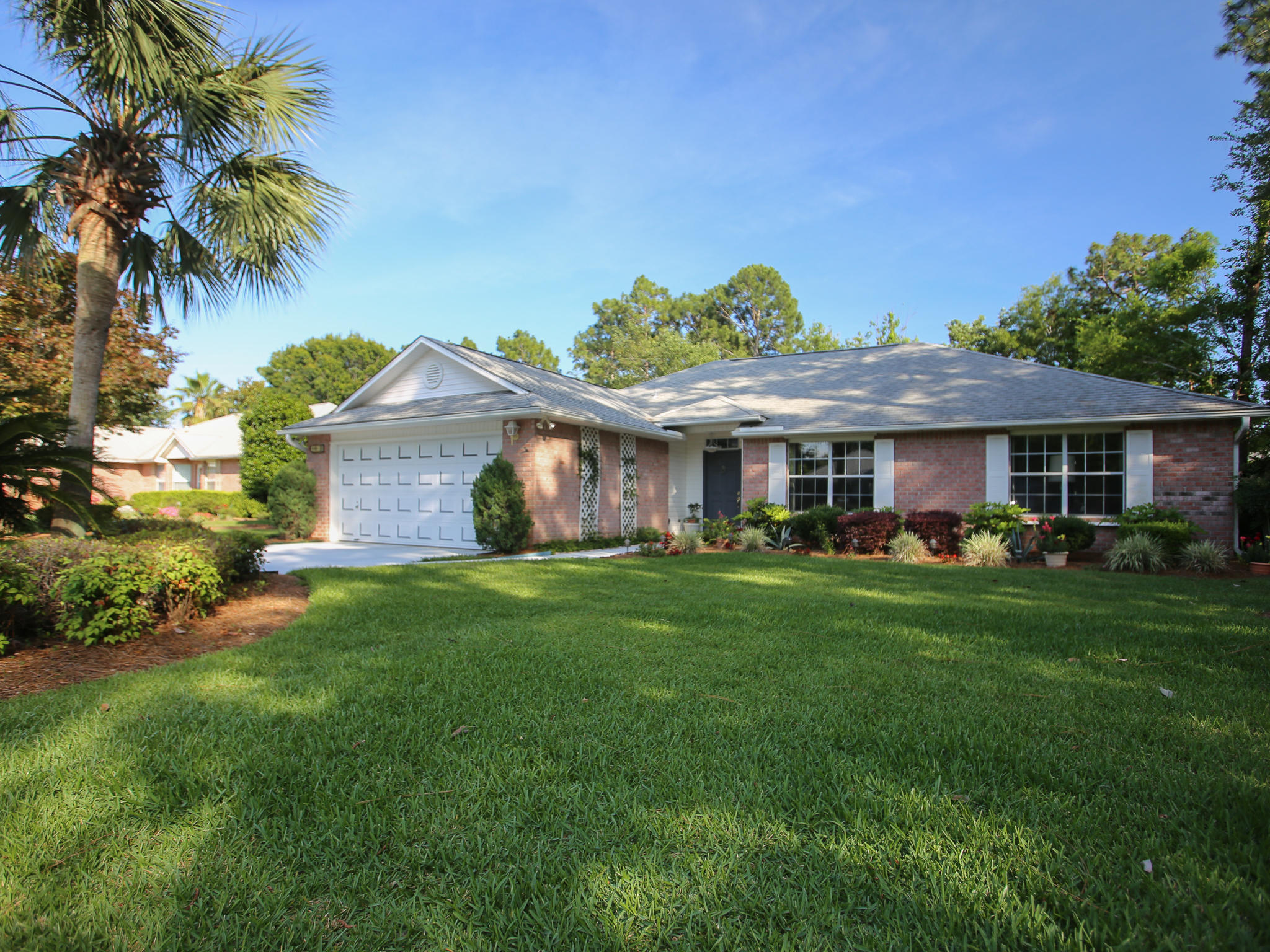 RAINTREE ESTATES - Residential