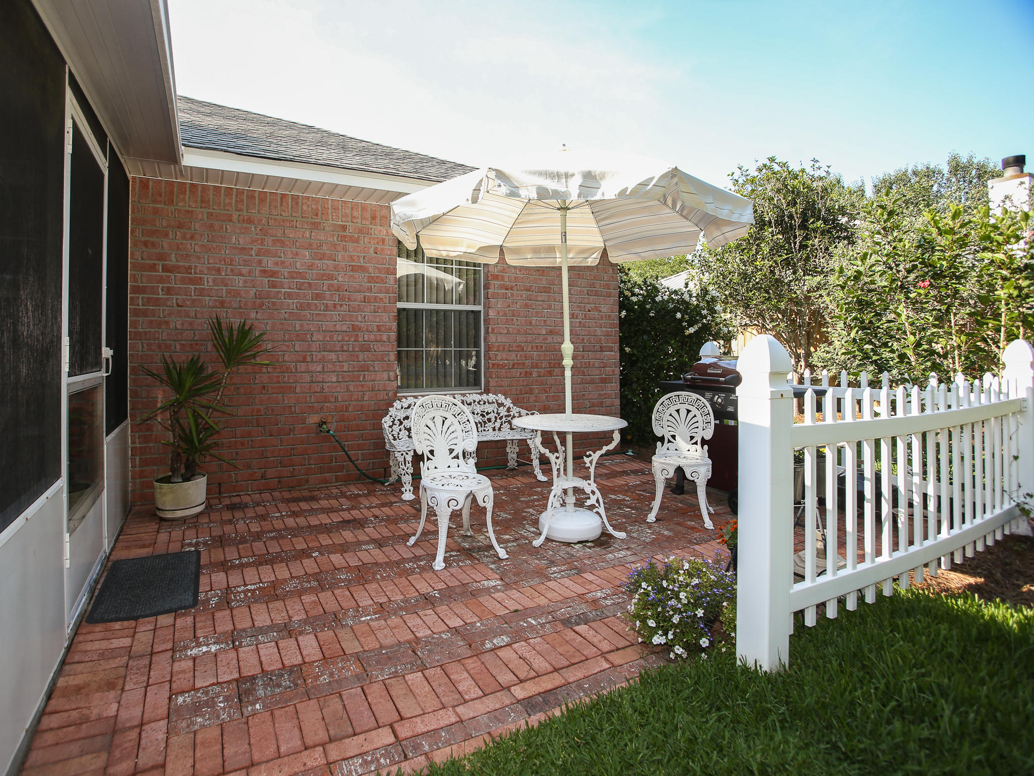 RAINTREE ESTATES - Residential